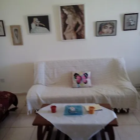 Dorothea Maisonette